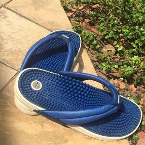 KENYON massage Sandal, color denim, Sz 8